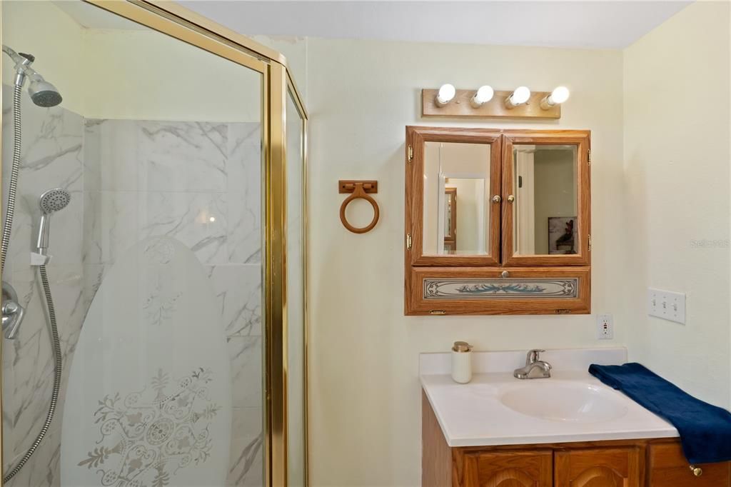 En Venta: $174,900 (2 camas, 2 baños, 1120 Pies cuadrados)