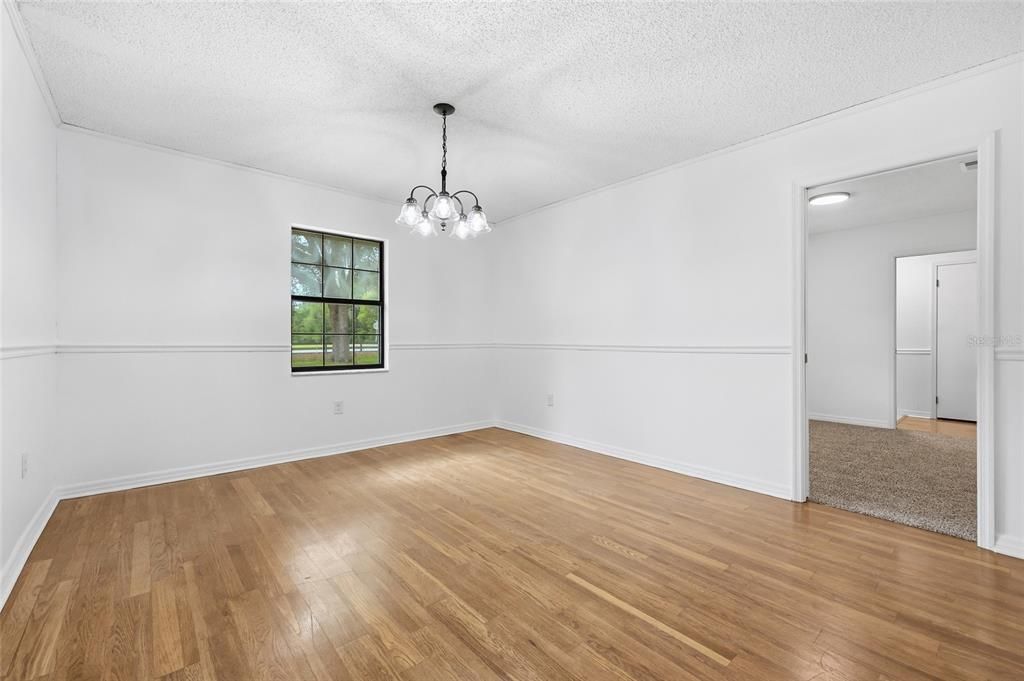 For Sale: $375,000 (3 beds, 2 baths, 2921 Square Feet)