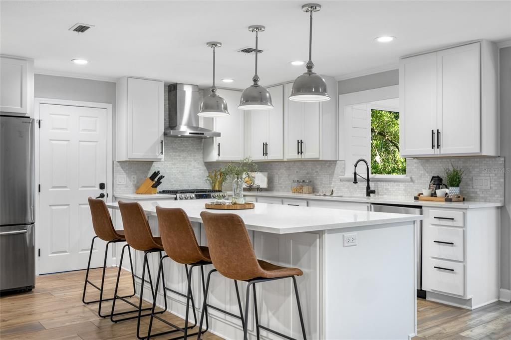 Active With Contract: $1,680,000 (3 beds, 2 baths, 1962 Square Feet)