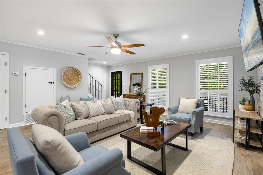 Active With Contract: $1,680,000 (3 beds, 2 baths, 1962 Square Feet)