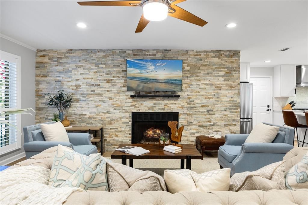 Active With Contract: $1,680,000 (3 beds, 2 baths, 1962 Square Feet)