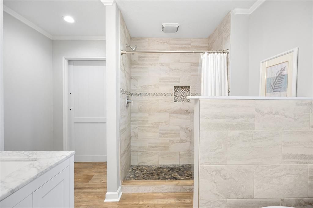 Active With Contract: $1,680,000 (3 beds, 2 baths, 1962 Square Feet)