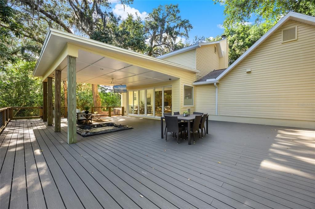 Active With Contract: $1,680,000 (3 beds, 2 baths, 1962 Square Feet)