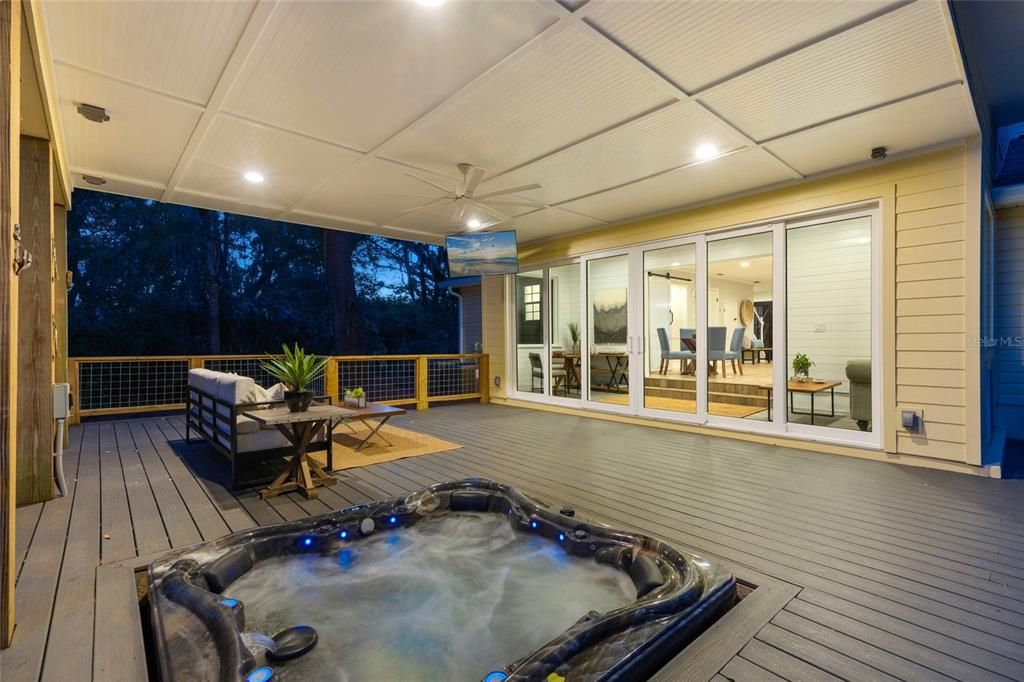 Active With Contract: $1,680,000 (3 beds, 2 baths, 1962 Square Feet)