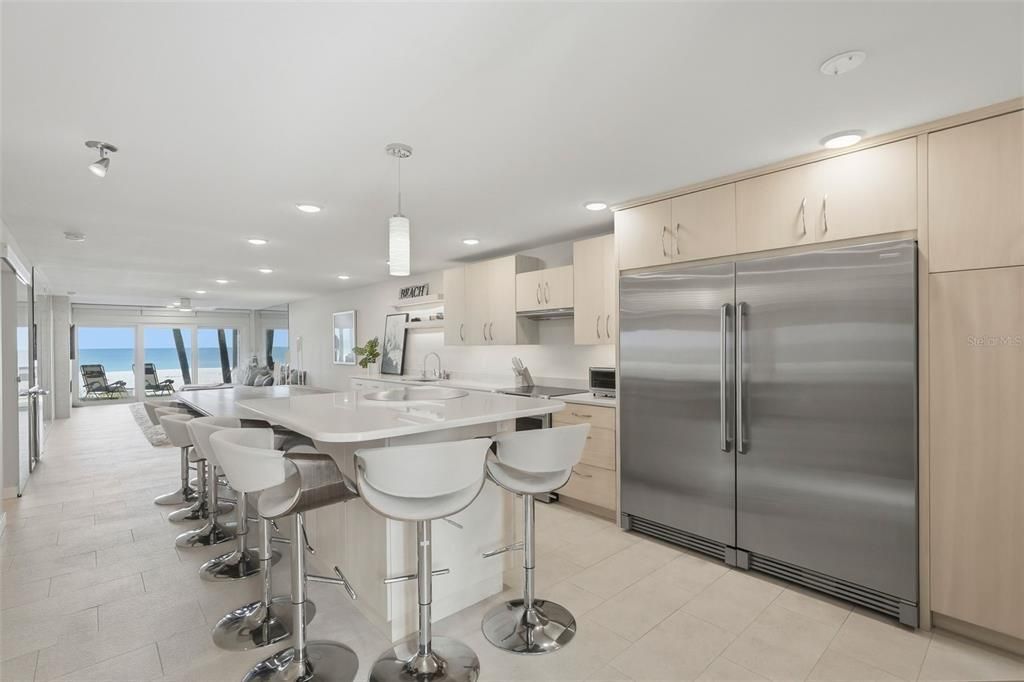 Active With Contract: $869,000 (2 beds, 2 baths, 1387 Square Feet)