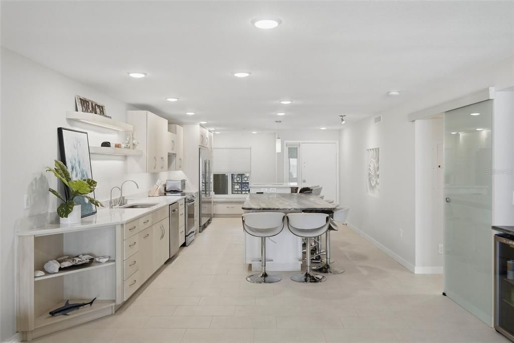 Active With Contract: $869,000 (2 beds, 2 baths, 1387 Square Feet)