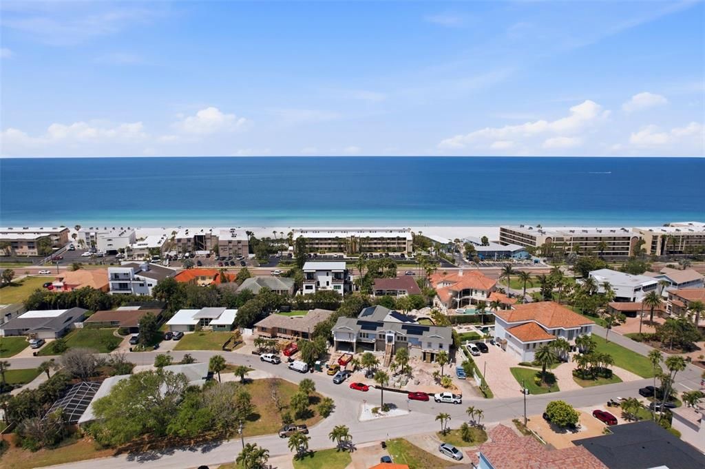 Active With Contract: $869,000 (2 beds, 2 baths, 1387 Square Feet)