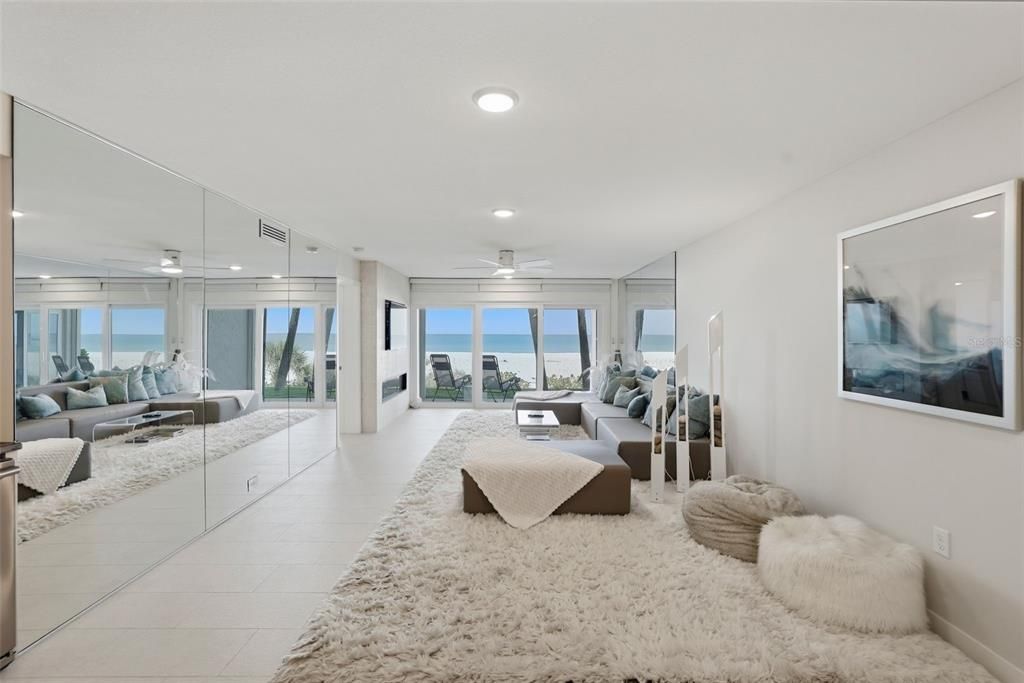 Active With Contract: $869,000 (2 beds, 2 baths, 1387 Square Feet)