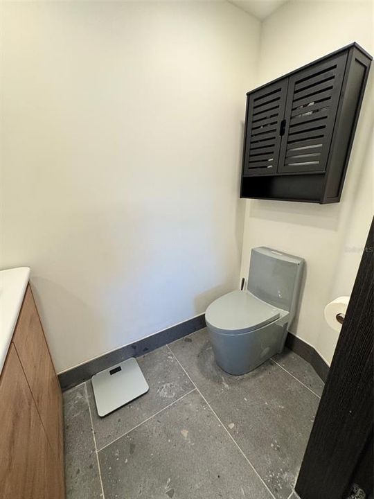 For Sale: $349,000 (2 beds, 1 baths, 1100 Square Feet)