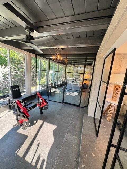 For Sale: $349,000 (2 beds, 1 baths, 1100 Square Feet)