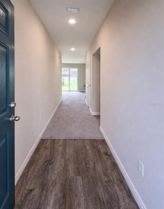 En Venta: $370,000 (5 camas, 3 baños, 2523 Pies cuadrados)
