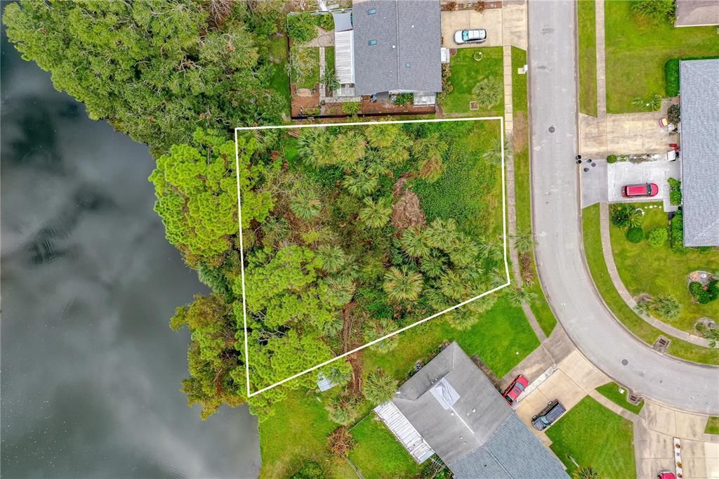 En Venta: $80,900 (0.23 acres)