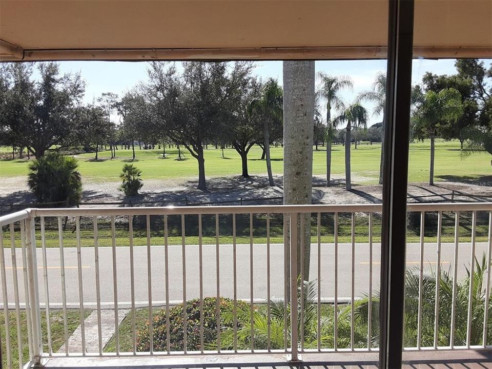 For Rent: $1,245 (2 beds, 2 baths, 920 Square Feet)