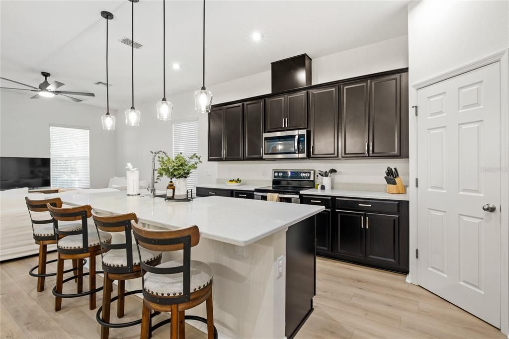 For Sale: $499,000 (3 beds, 2 baths, 2069 Square Feet)