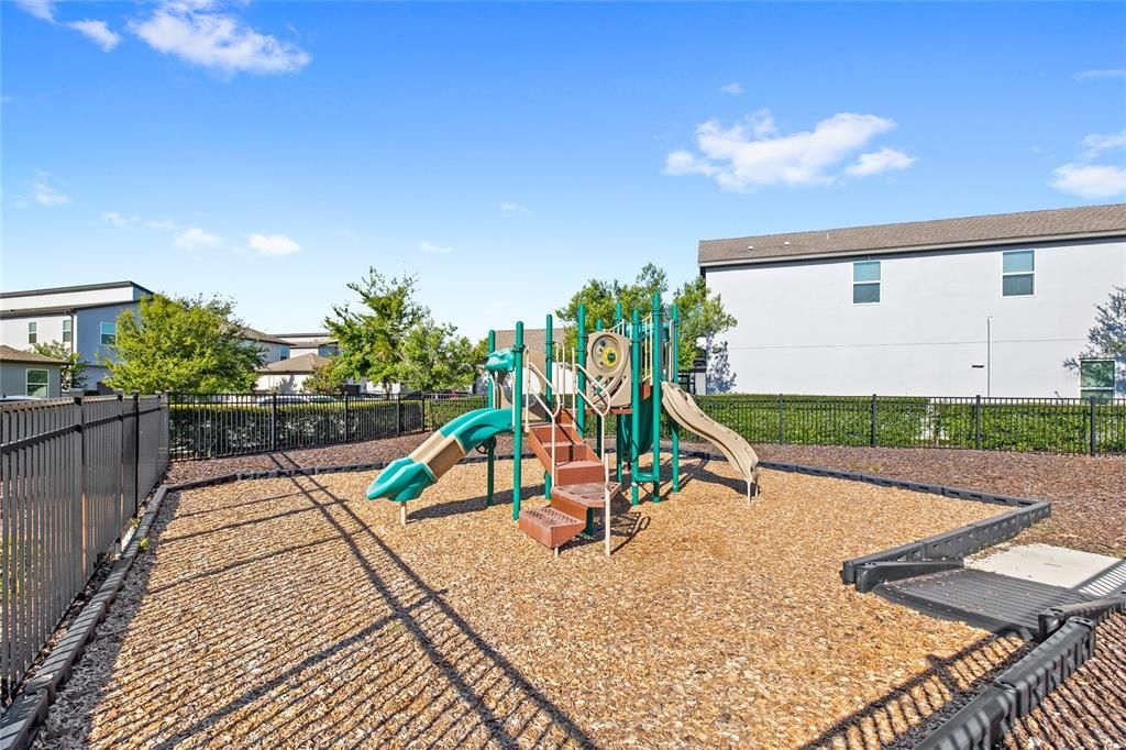 For Sale: $499,000 (3 beds, 2 baths, 2069 Square Feet)