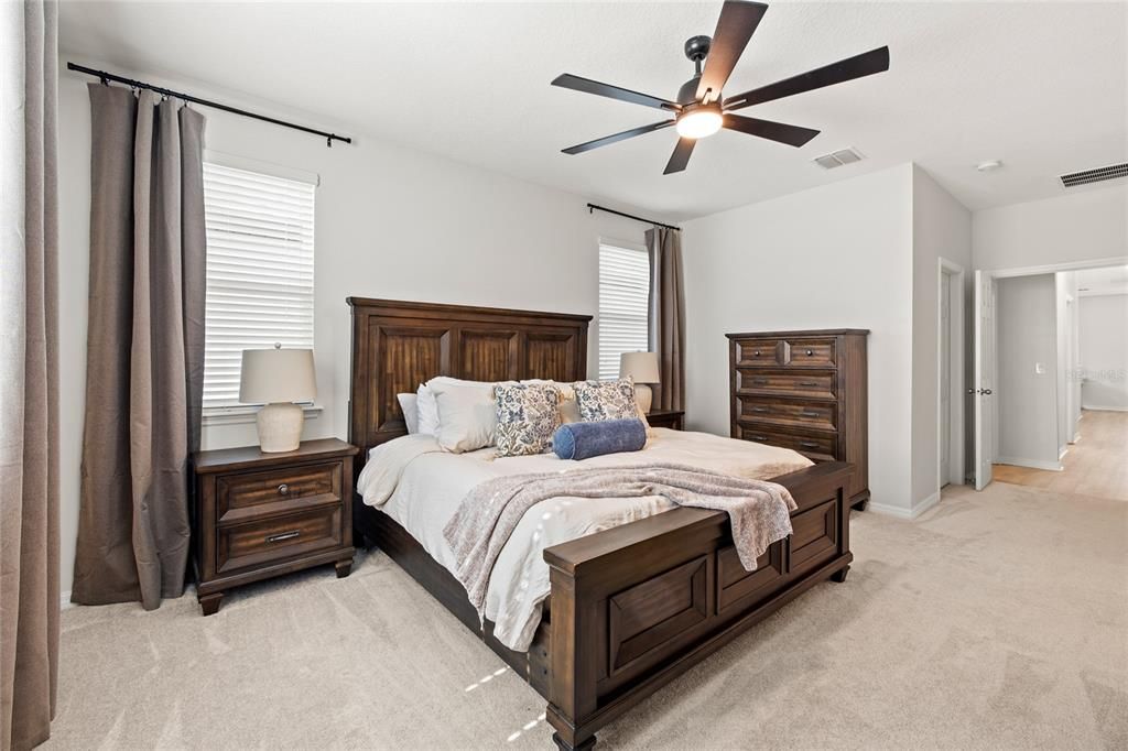 For Sale: $499,000 (3 beds, 2 baths, 2069 Square Feet)