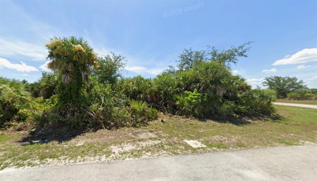 Active With Contract: $17,000 (0.25 acres)