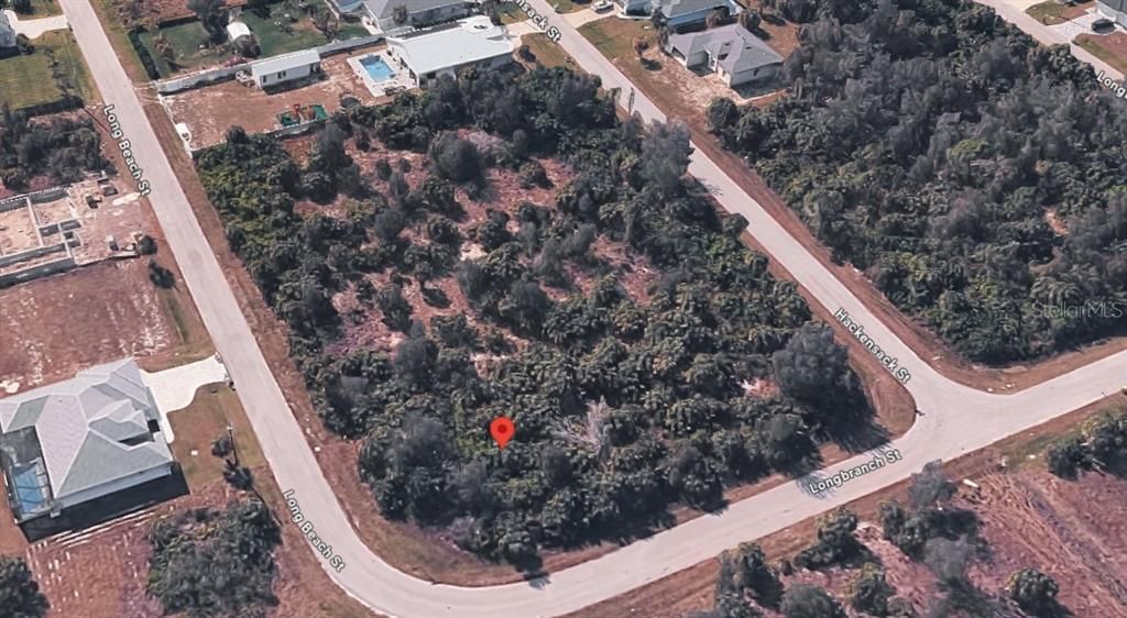 Active With Contract: $17,000 (0.25 acres)