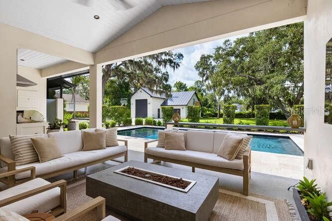 Active With Contract: $1,875,000 (5 beds, 4 baths, 2915 Square Feet)