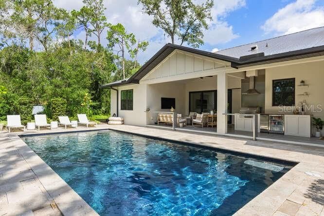 Active With Contract: $1,875,000 (5 beds, 4 baths, 2915 Square Feet)