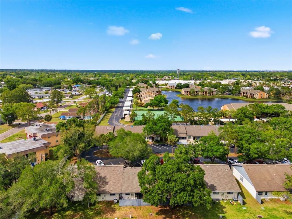 Active With Contract: $259,900 (2 beds, 2 baths, 1036 Square Feet)