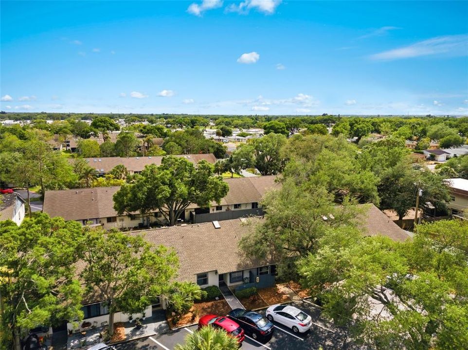 Active With Contract: $259,900 (2 beds, 2 baths, 1036 Square Feet)