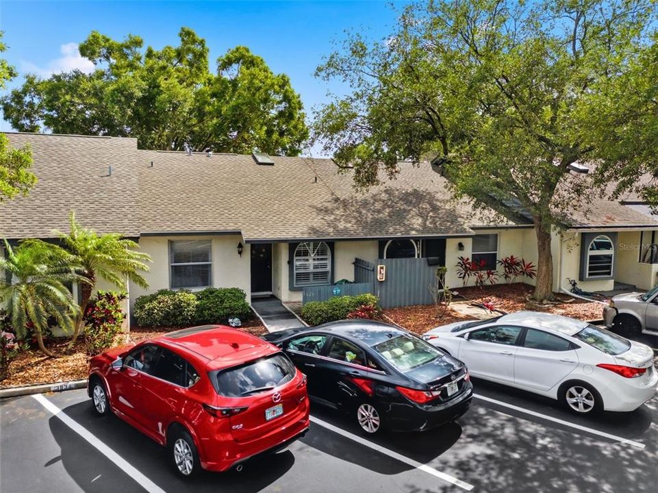 Active With Contract: $259,900 (2 beds, 2 baths, 1036 Square Feet)