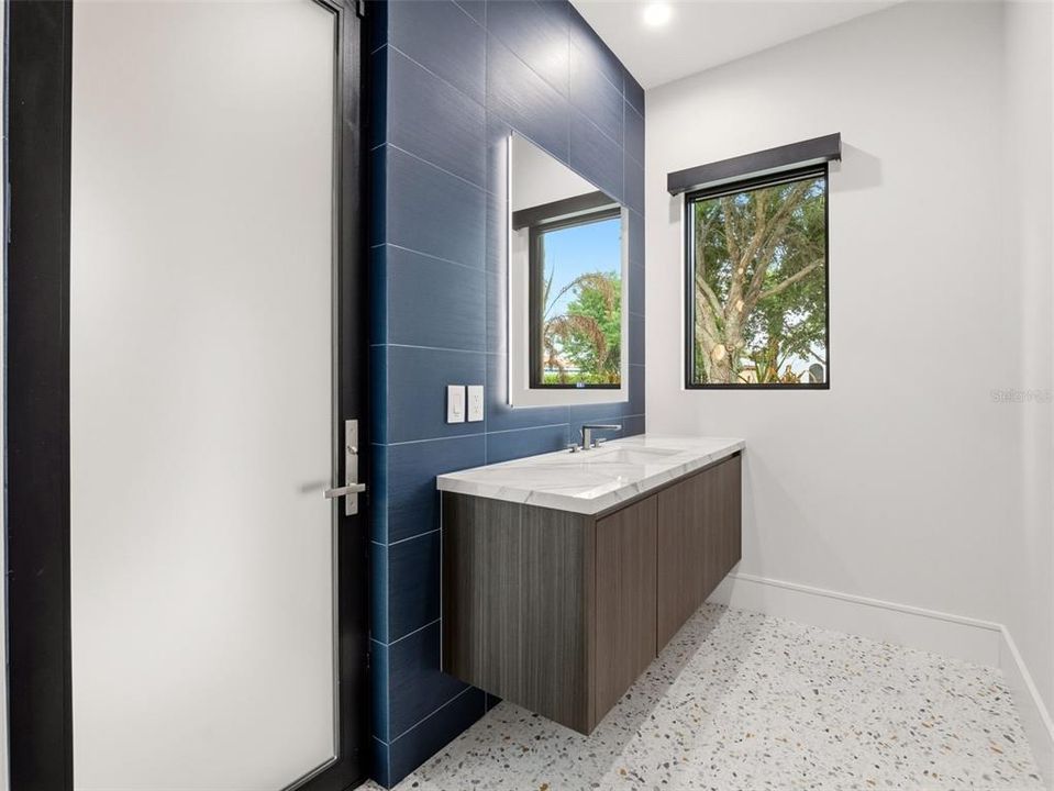 For Sale: $4,350,000 (5 beds, 5 baths, 5487 Square Feet)
