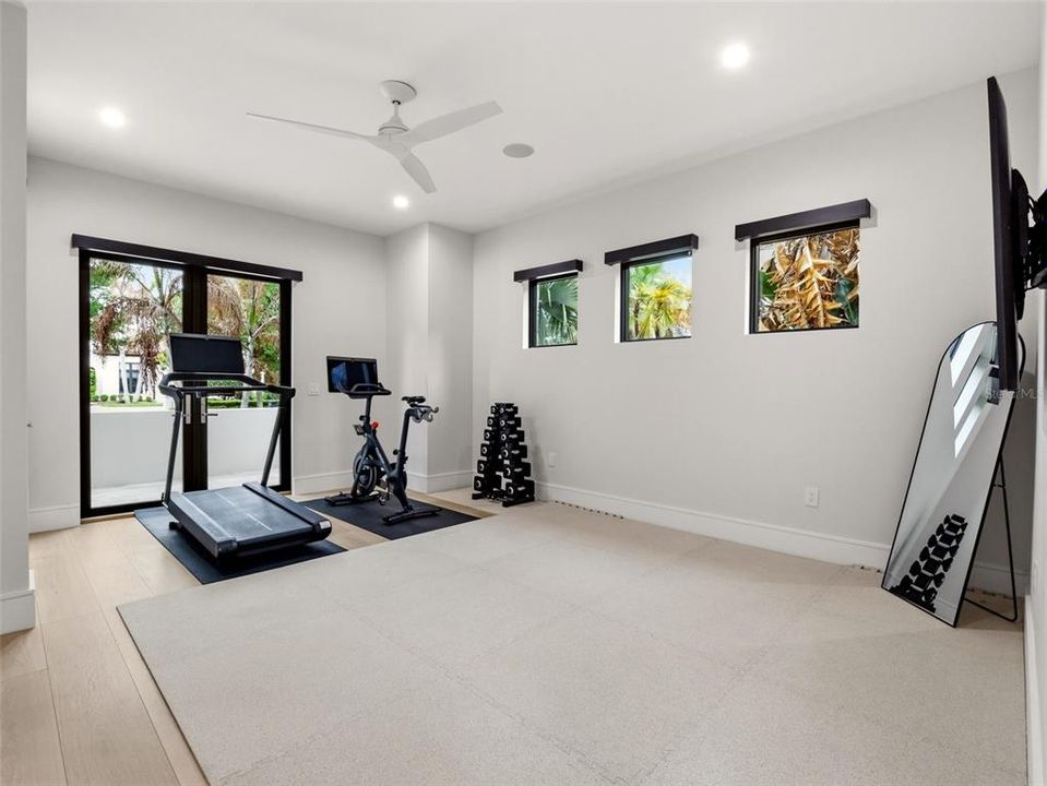 For Sale: $4,350,000 (5 beds, 5 baths, 5487 Square Feet)