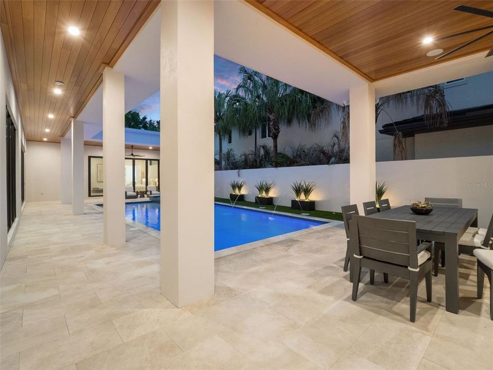 For Sale: $4,350,000 (5 beds, 5 baths, 5487 Square Feet)