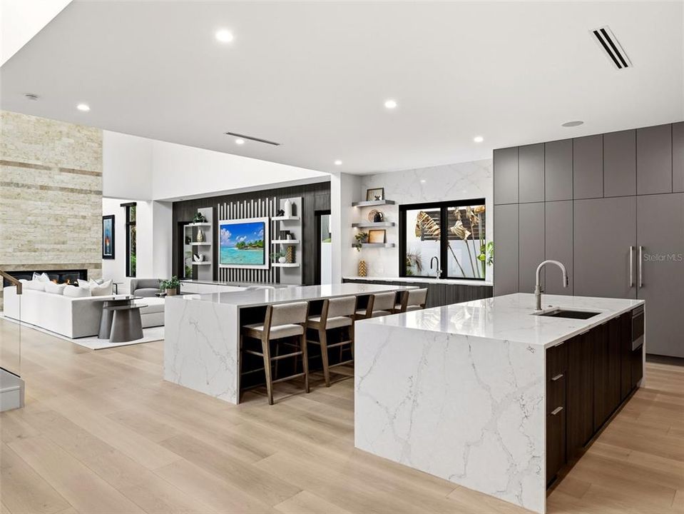 For Sale: $4,350,000 (5 beds, 5 baths, 5487 Square Feet)