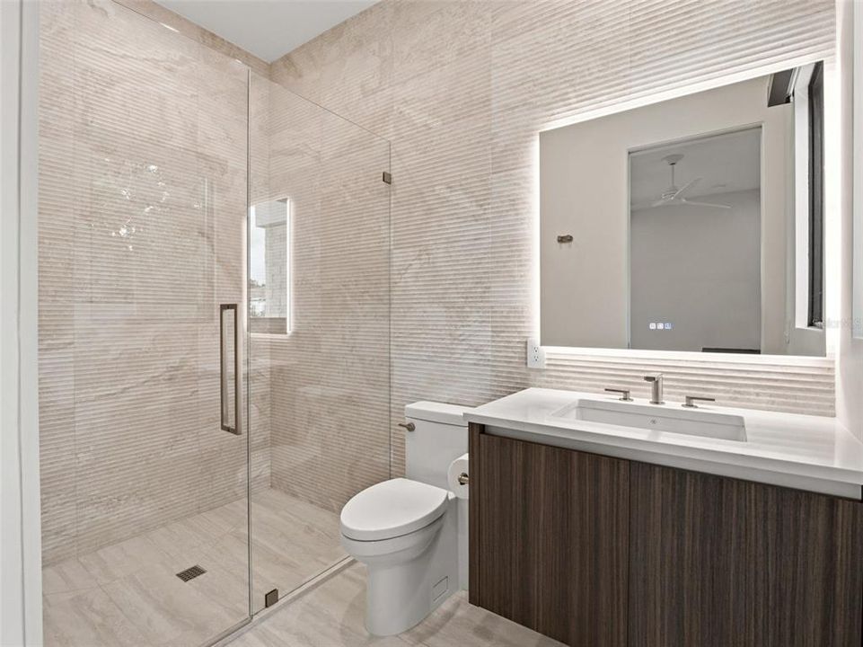 For Sale: $4,350,000 (5 beds, 5 baths, 5487 Square Feet)
