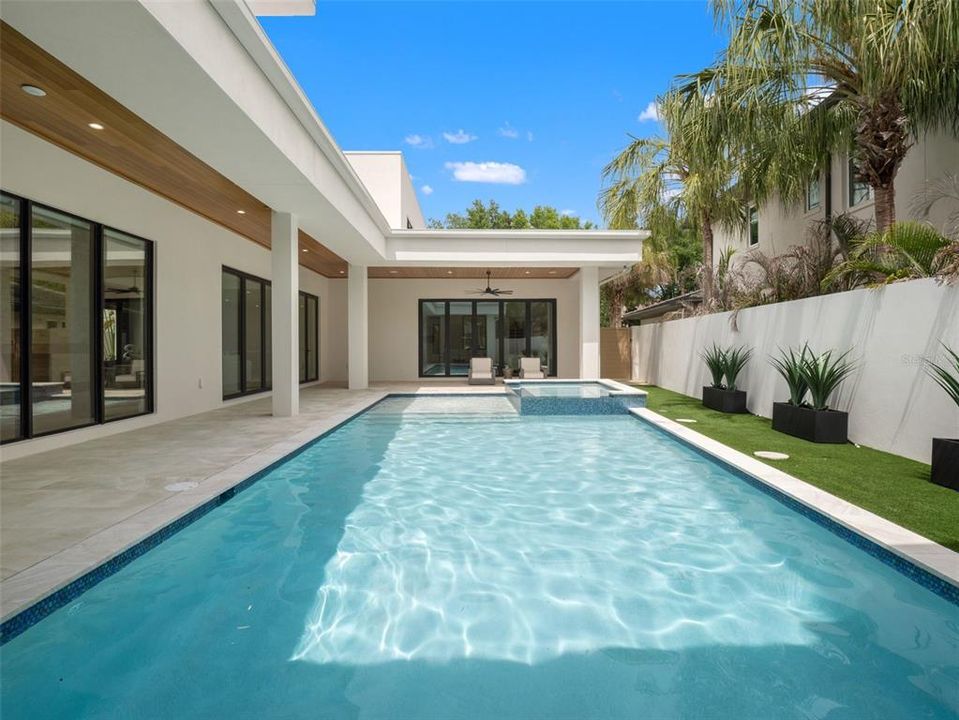 For Sale: $4,350,000 (5 beds, 5 baths, 5487 Square Feet)