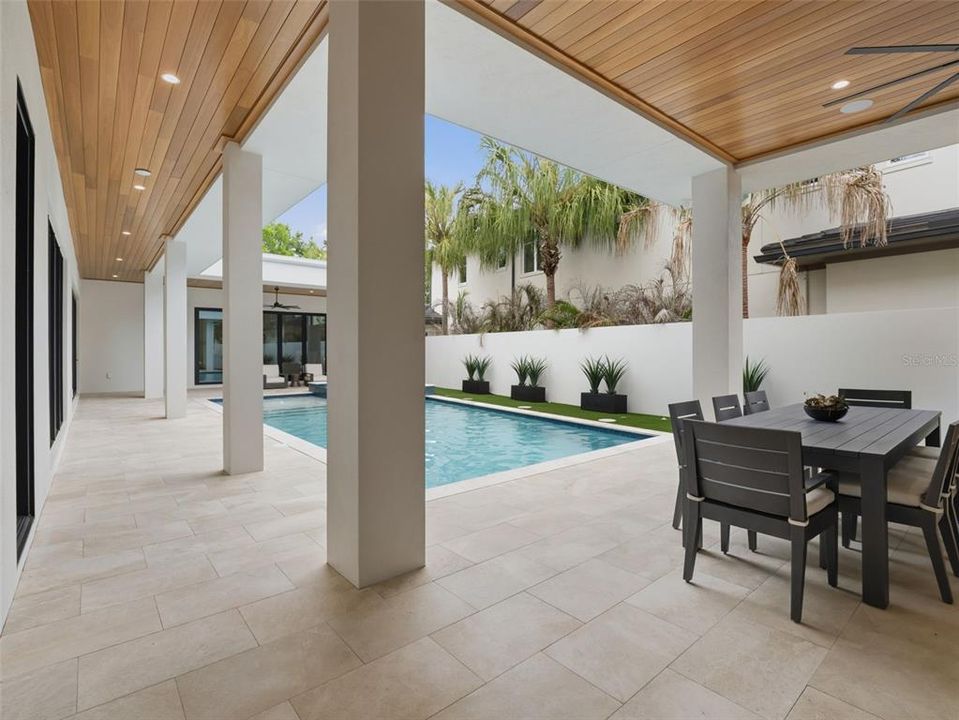 For Sale: $4,350,000 (5 beds, 5 baths, 5487 Square Feet)