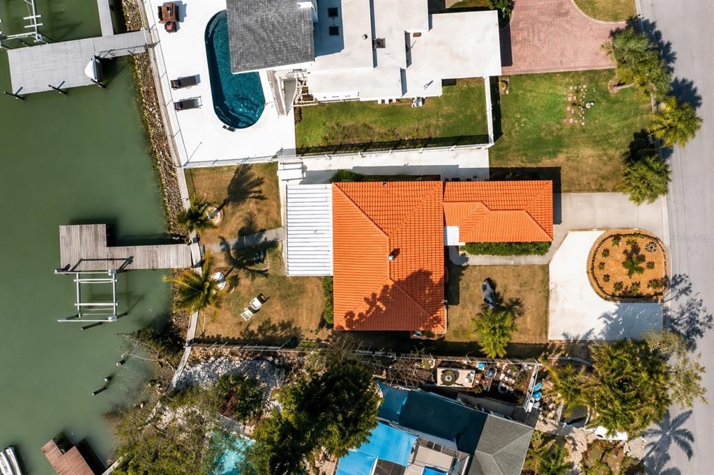 待售: $550,000 (0.12 acres)