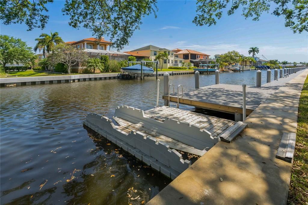 For Sale: $274,900 (3 beds, 2 baths, 1210 Square Feet)