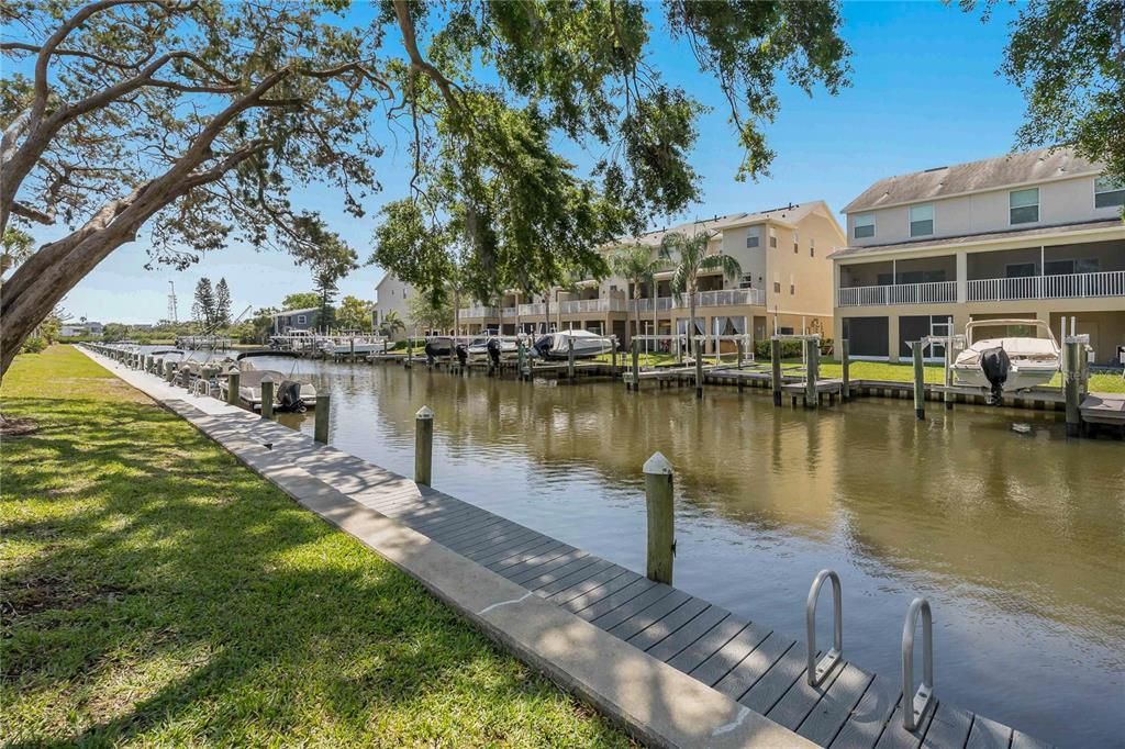 For Sale: $274,900 (3 beds, 2 baths, 1210 Square Feet)