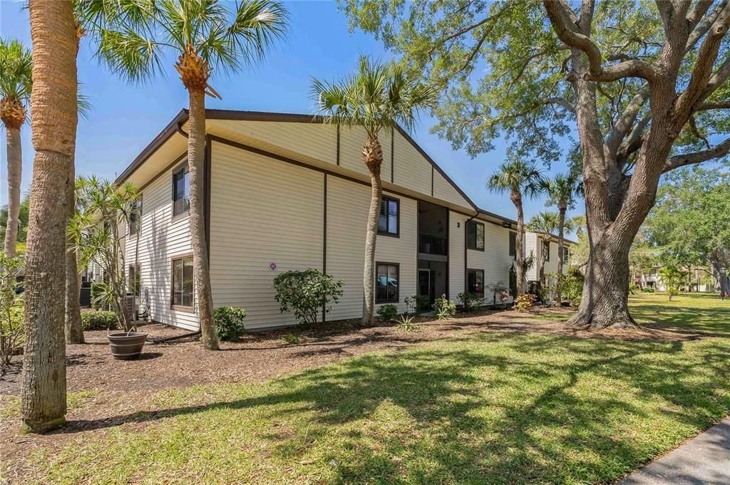 For Sale: $274,900 (3 beds, 2 baths, 1210 Square Feet)