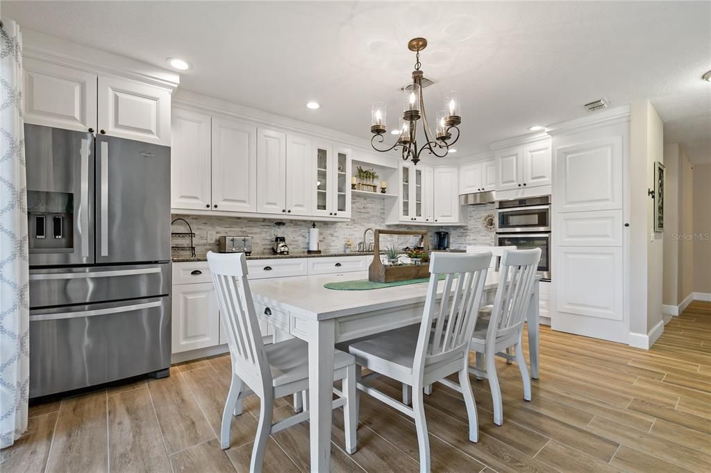 For Sale: $274,900 (3 beds, 2 baths, 1210 Square Feet)