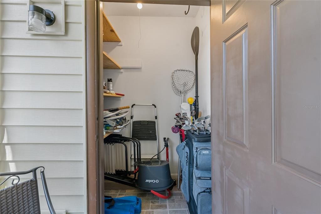 For Sale: $274,900 (3 beds, 2 baths, 1210 Square Feet)
