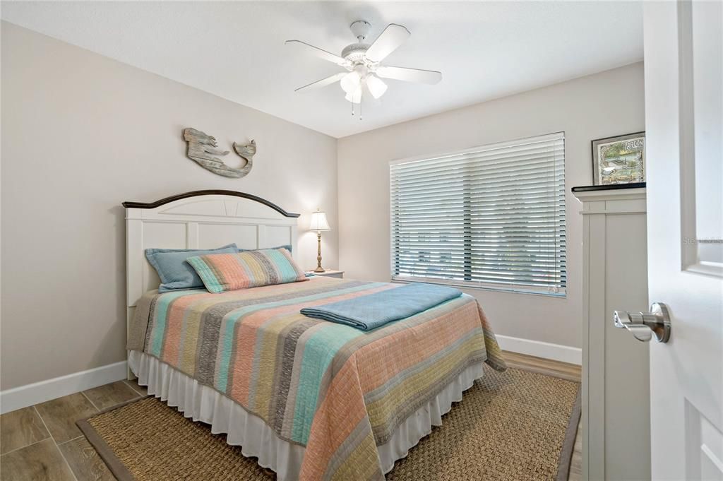 For Sale: $274,900 (3 beds, 2 baths, 1210 Square Feet)