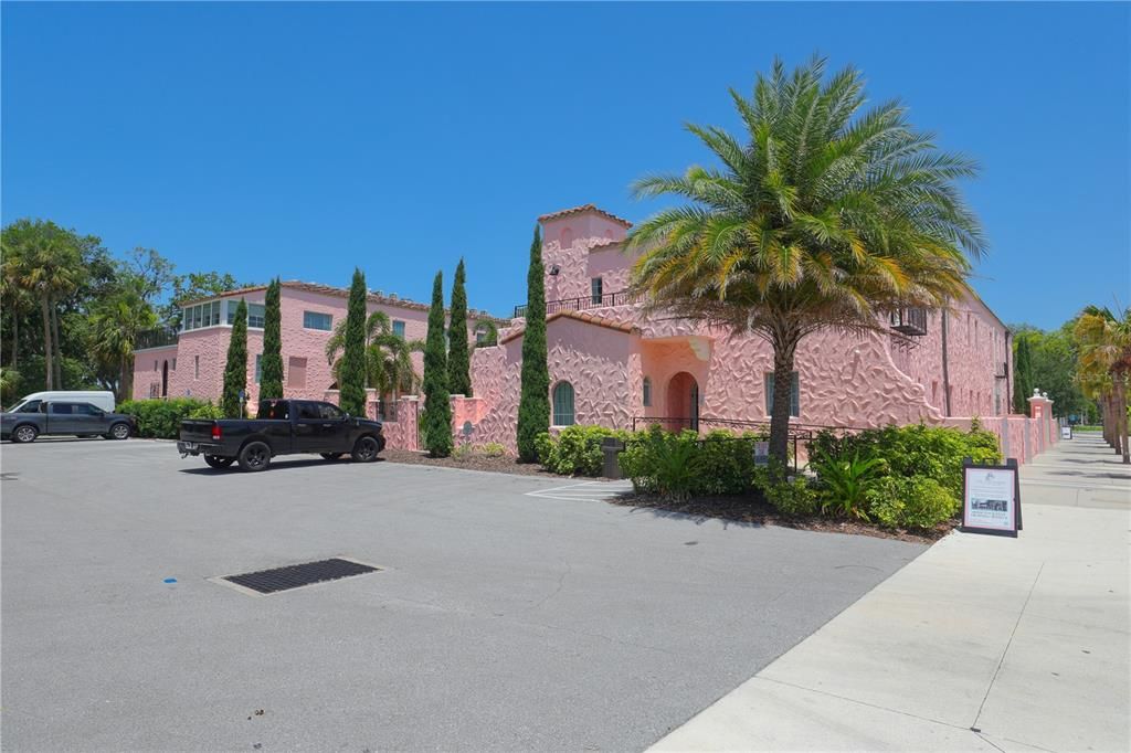 For Sale: $115,000 (2 beds, 2 baths, 1251 Square Feet)