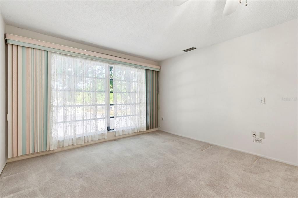 For Sale: $115,000 (2 beds, 2 baths, 1251 Square Feet)
