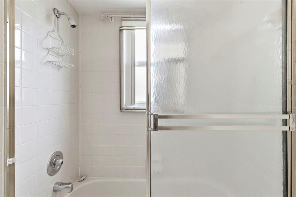For Sale: $115,000 (2 beds, 2 baths, 1251 Square Feet)