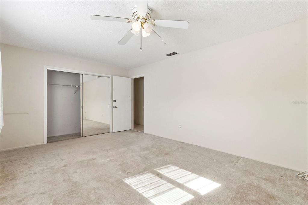 For Sale: $115,000 (2 beds, 2 baths, 1251 Square Feet)