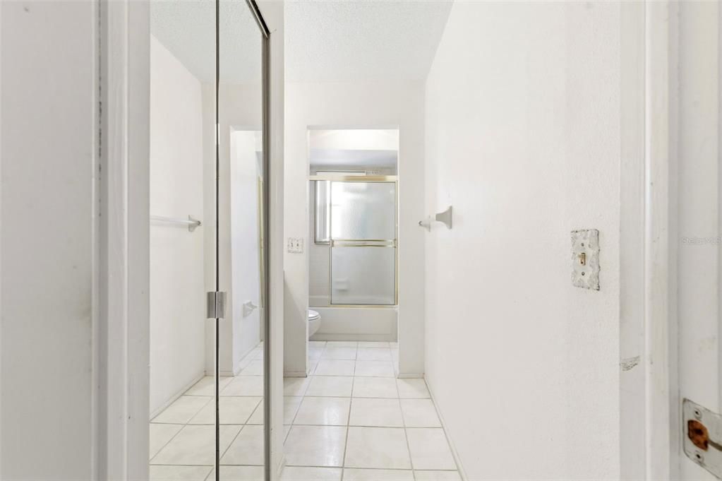 For Sale: $115,000 (2 beds, 2 baths, 1251 Square Feet)