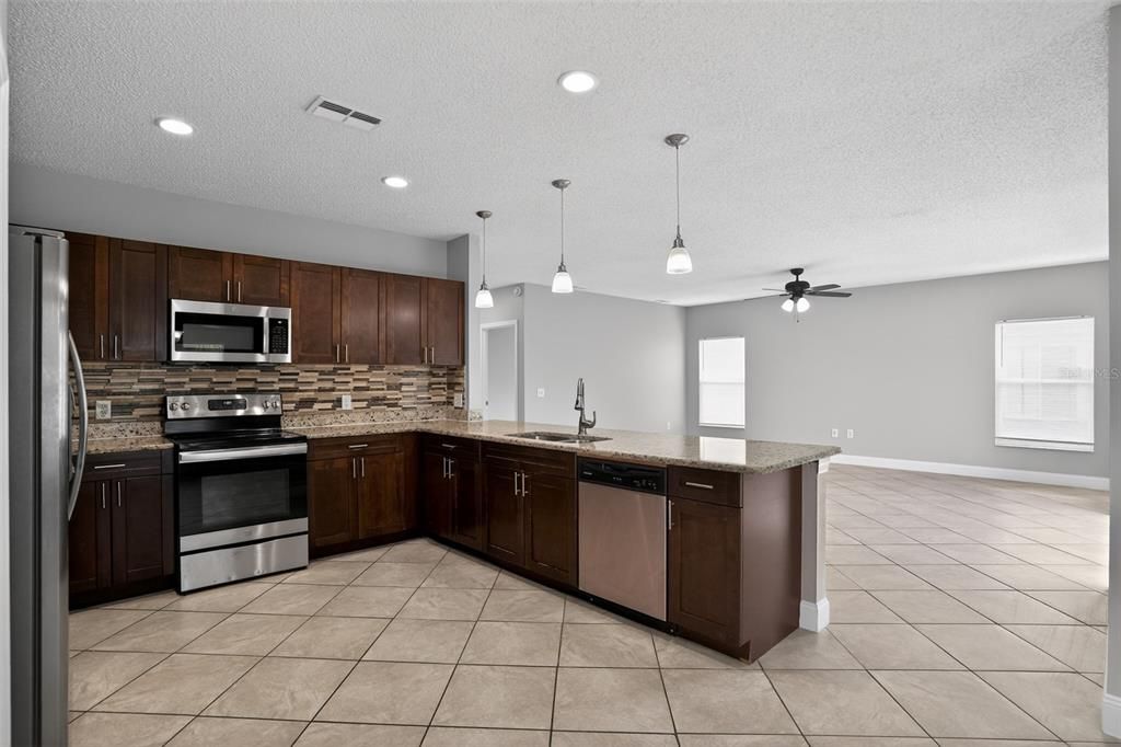 For Sale: $299,000 (4 beds, 2 baths, 2847 Square Feet)