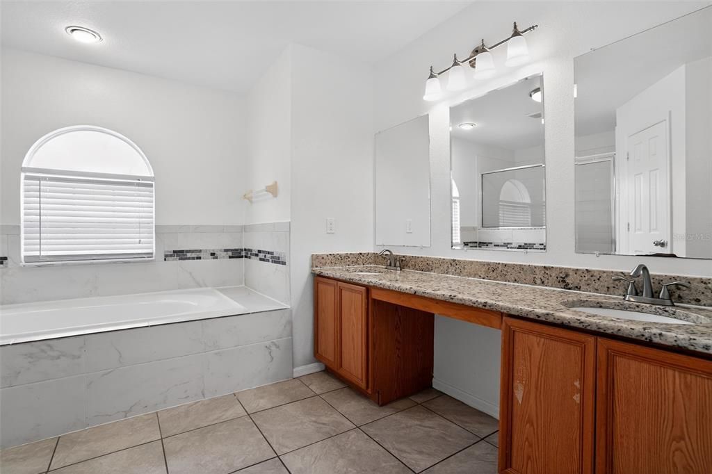 For Sale: $299,000 (4 beds, 2 baths, 2847 Square Feet)