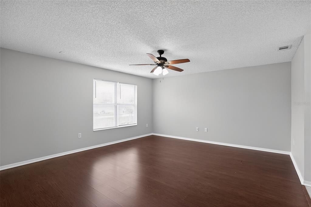 For Sale: $299,000 (4 beds, 2 baths, 2847 Square Feet)