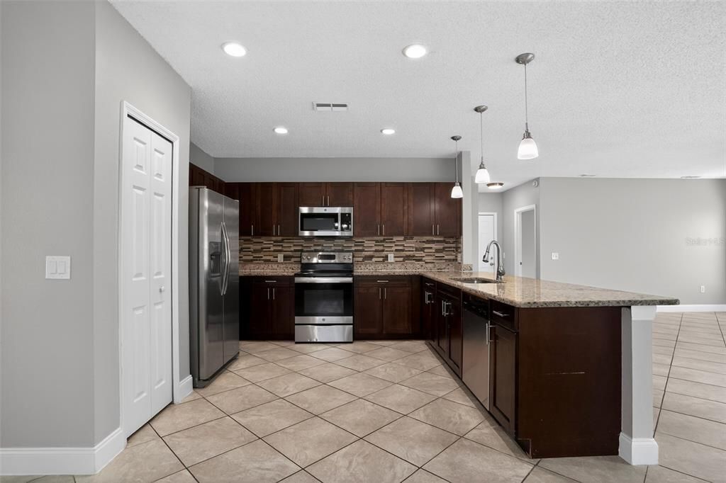 For Sale: $299,000 (4 beds, 2 baths, 2847 Square Feet)